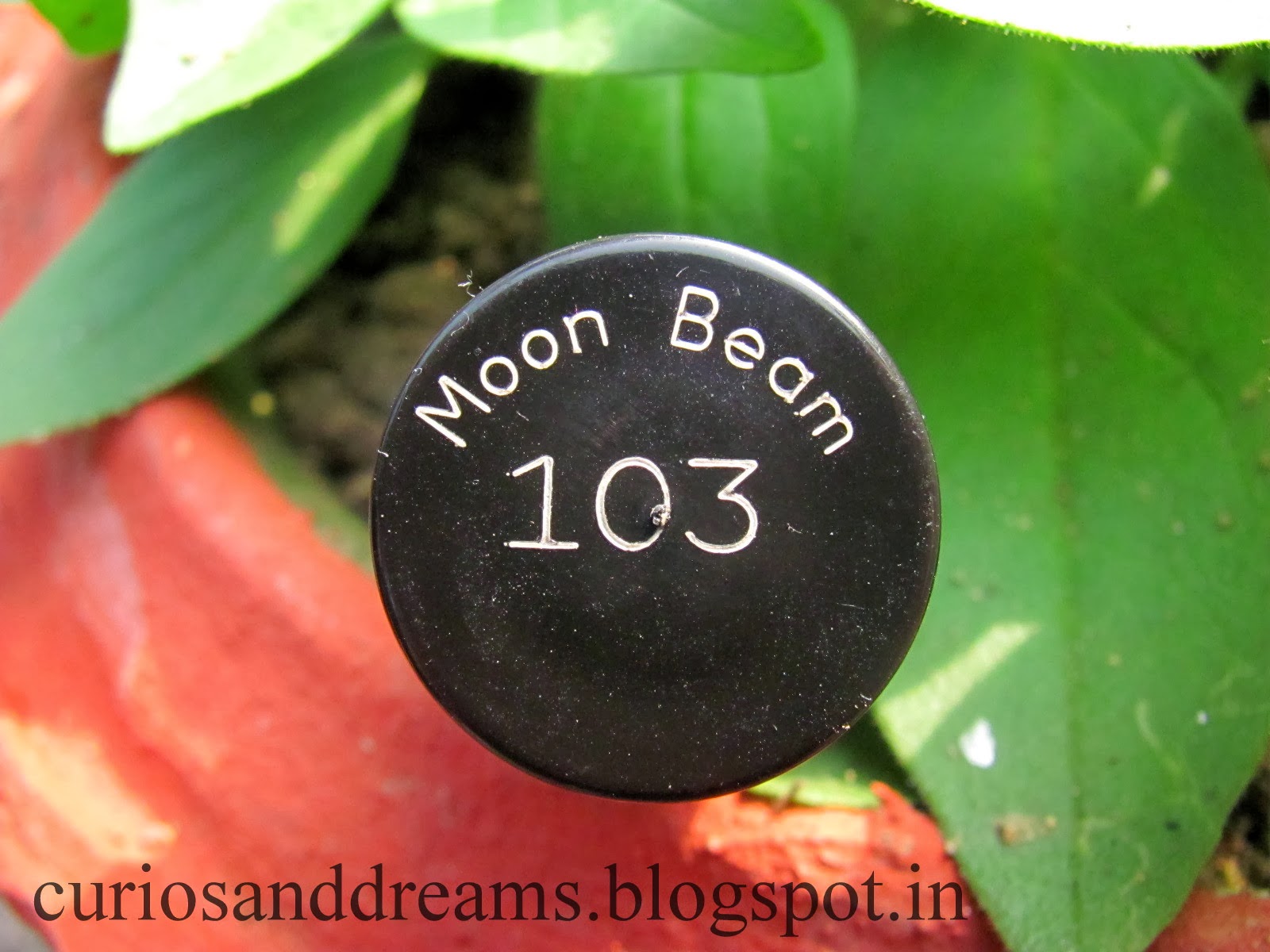 Maybelline Color Show Moon Beam Review