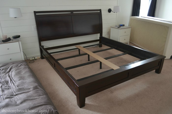Transform Your Bed Frame With Paint, What Is The Best Paint To Use On A Wooden Bed Frame