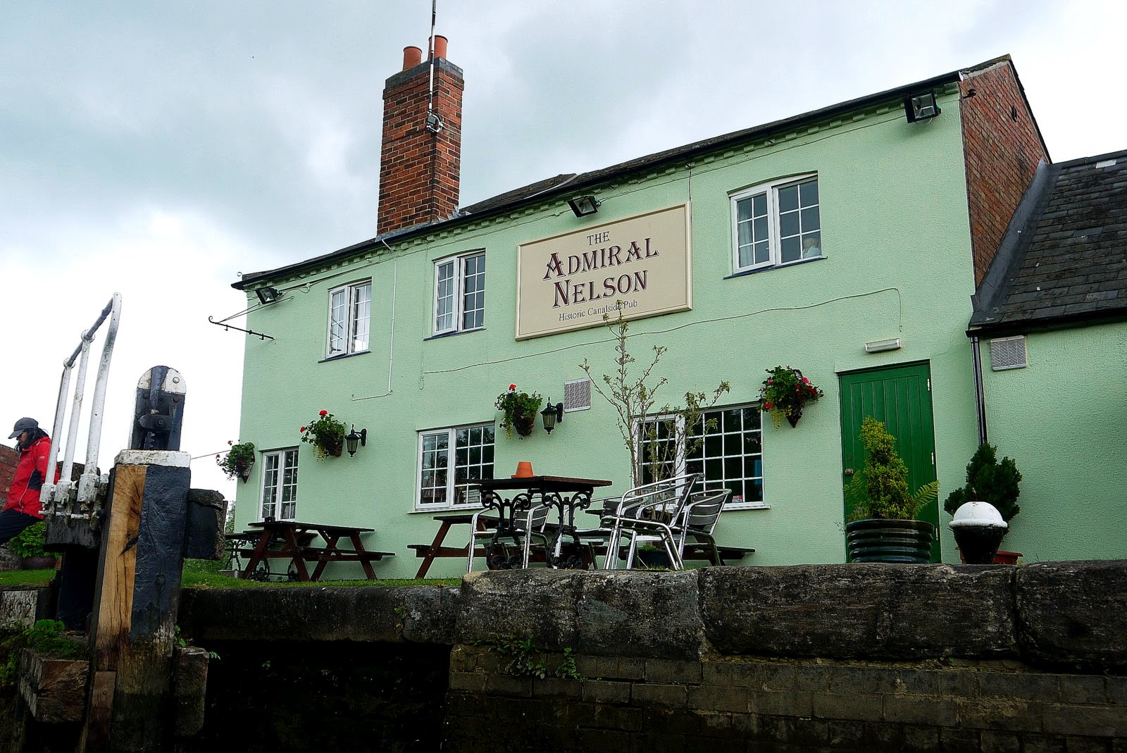 The 'Manly Ferry' blog Onto Weedon Bec