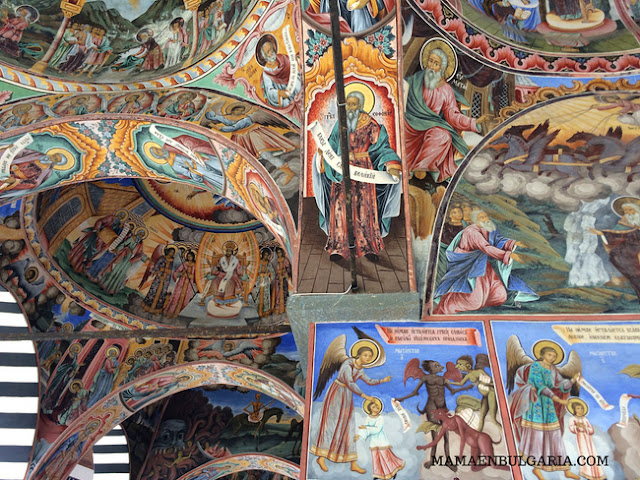 frescos monasterio Rila Bulgaria