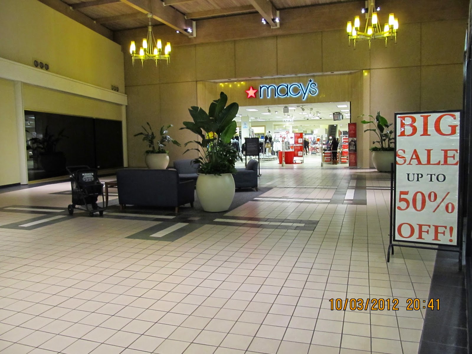 Trip to the Mall Spring Hill Mall (West Dundee, IL)