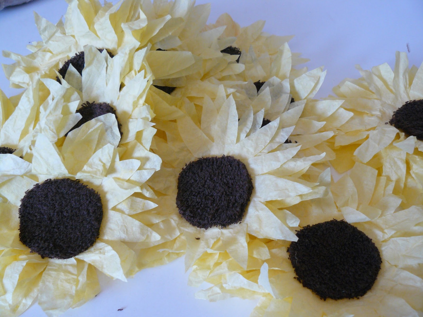 Small Fry & Co. Coffee Filter Sunflower Wreath