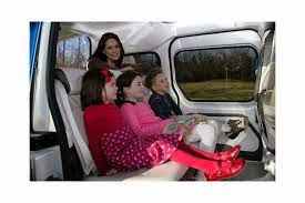 Sistemas de retención en vehículos sin obligación de instalar cinturones seguridad