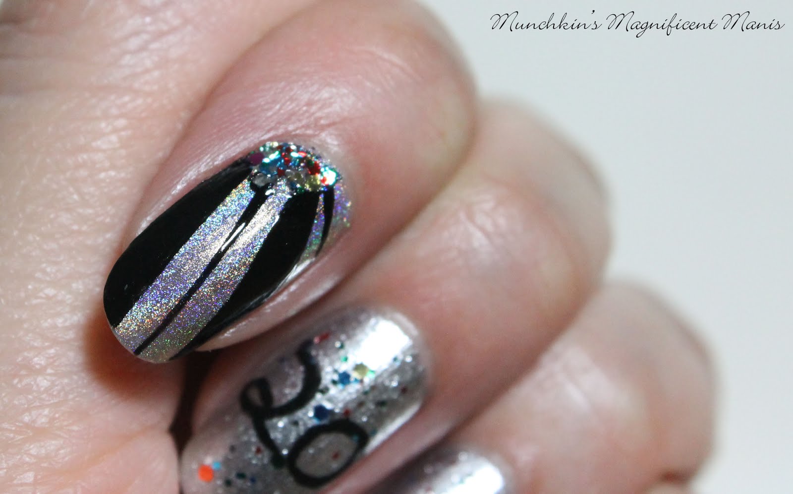 Magically polished |nail art blog|: happy new year nails Munchkin’s Magnificent Manis: New Year, New Beginnings- New Year Nail Design