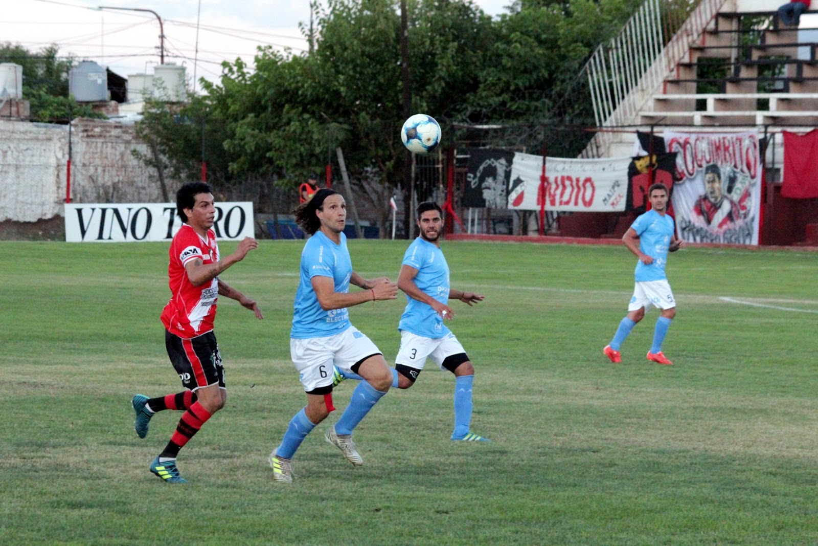 Página Celeste MAIPÚ POR DOS CABEZAS