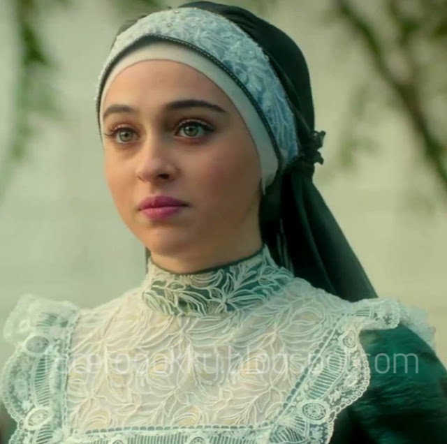 الممثلة التركية فيروزة من مسلسل عاصمة السلطان عبد الحميد