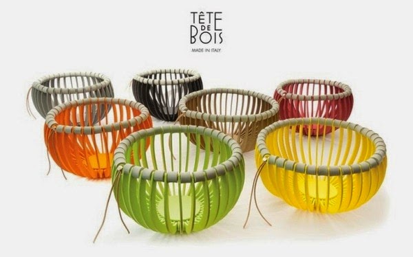 Modern glass vases pimp the Interior on