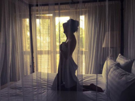 Nhung hinh anh kho tin cua MC Ky Duyen o tuoi 51 - Anh 4