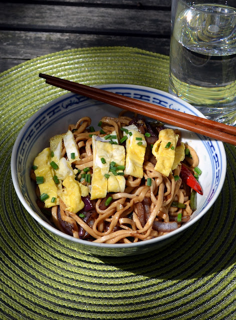 Sweet and Spicy Stir-Fried Noodles