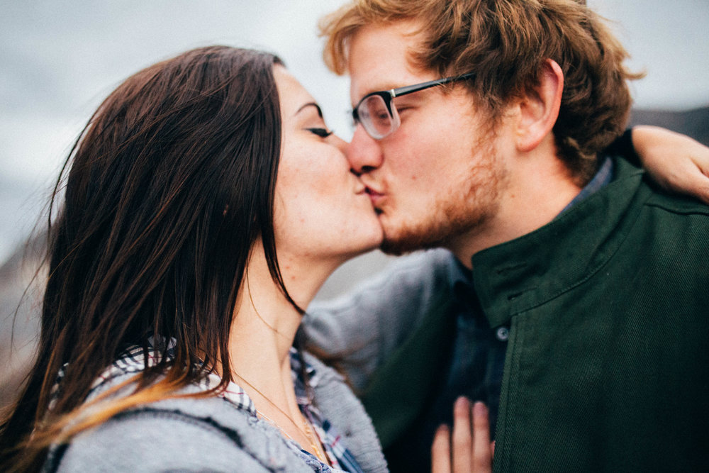 She is interested history. She is interested history. девушка читает книгу. человек с книжкой в руках. задания на dependent prepositions.