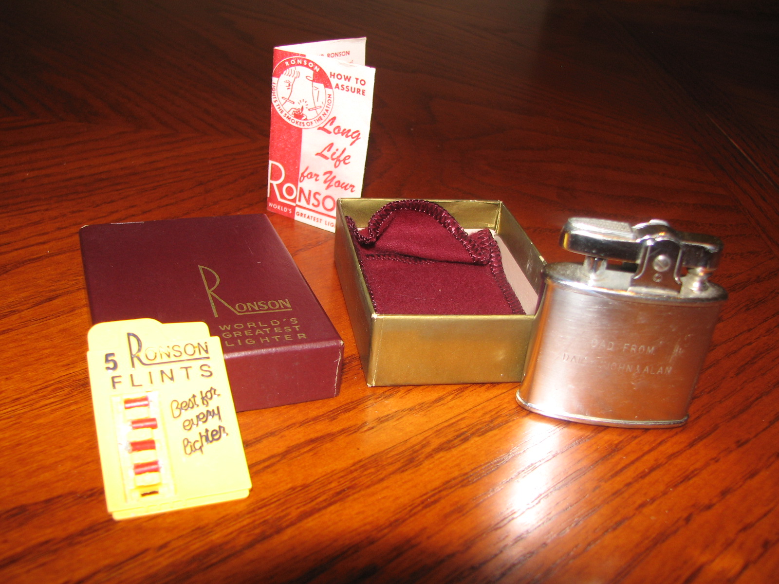 Memories Of The Past: OLD, VINTAGE RONSON LIGHTER
