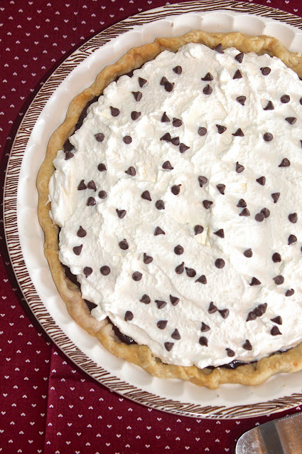 Top of a finished old-fashioned chocolate cream pie.