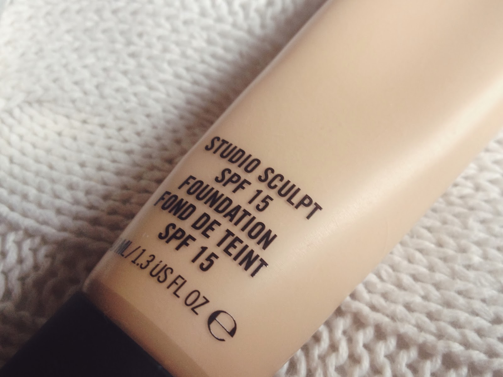 FashionFake, beauty blog, Bare Minerals foundation review, makeup review, mineral makeup