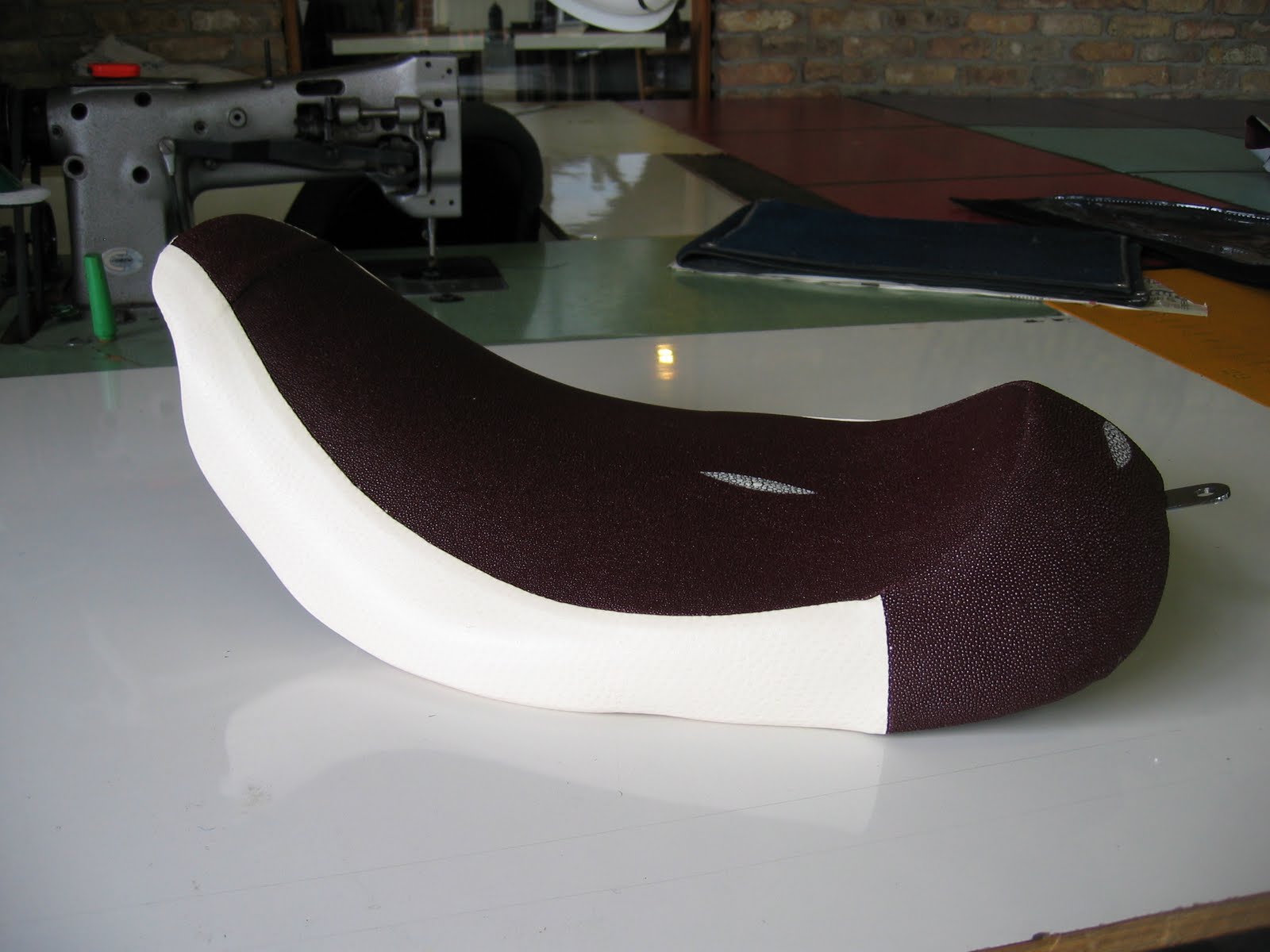 stingray motorcycle seat