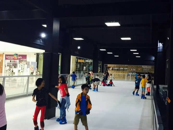 BLUE ICE SKATING RINK PARADIGM MALL JOHOR BAHRU ♥♥ MAMA MASZULL ♥♥
