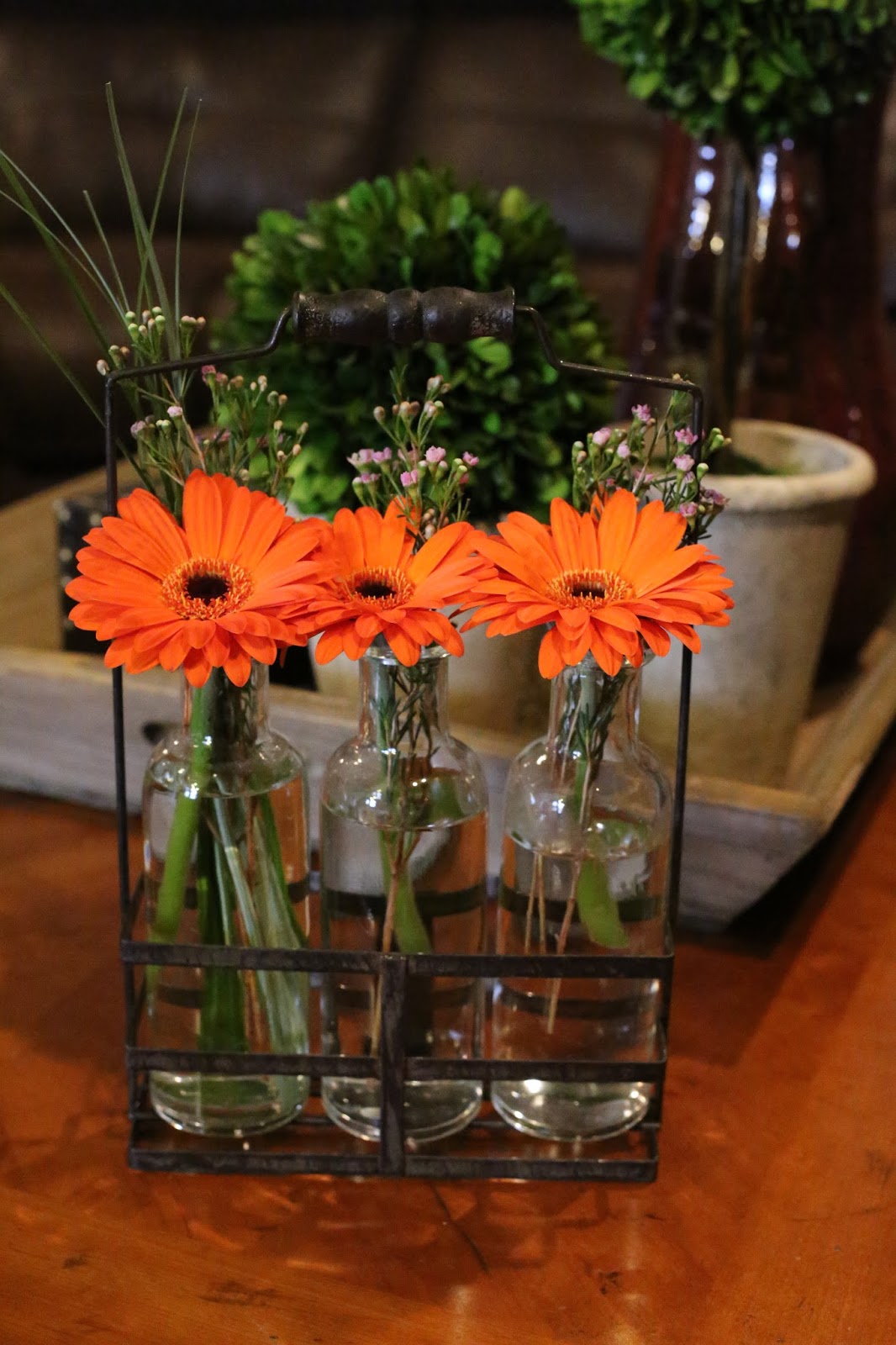 Decorated Mantel Easy Floral Arrangement to Make For the Weekend