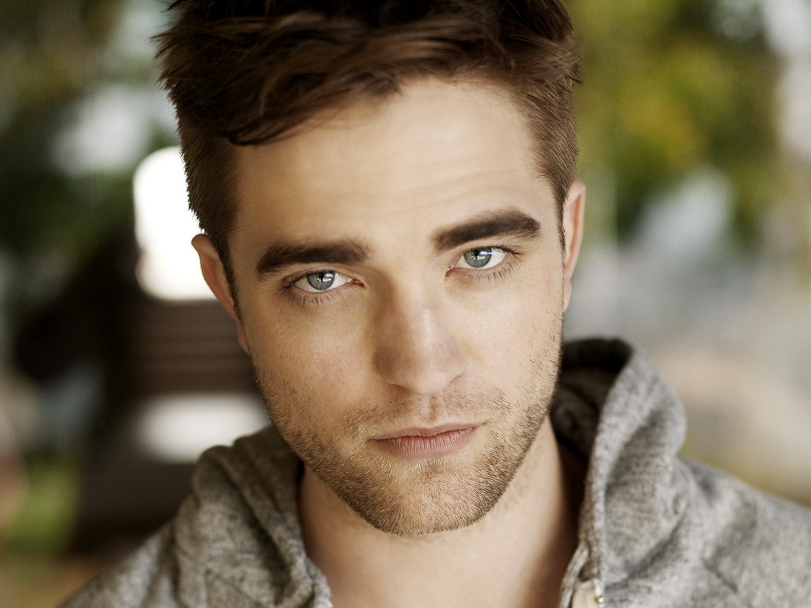 Robert Pattinson Wallpaper | Desktop Wallpapers