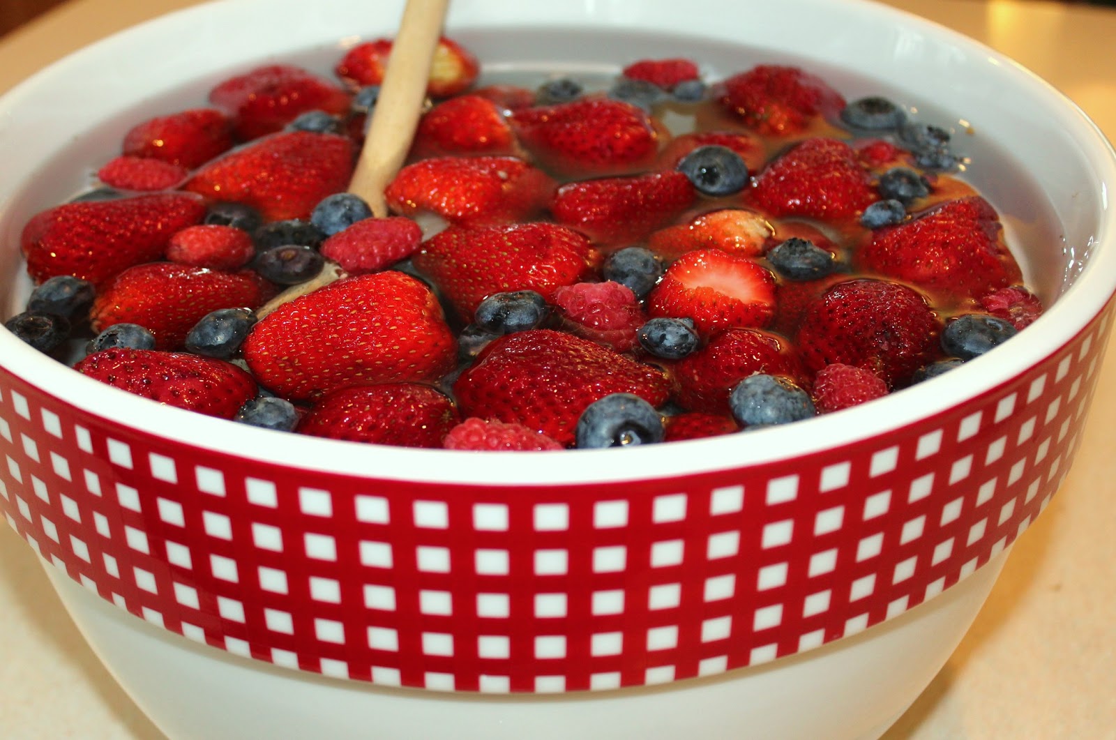Hey, Mom! What's For Dinner? Berries with Limoncello & Mint
