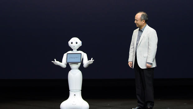 Pepper, robô que responder às emoções humanas estará a venda no Japão