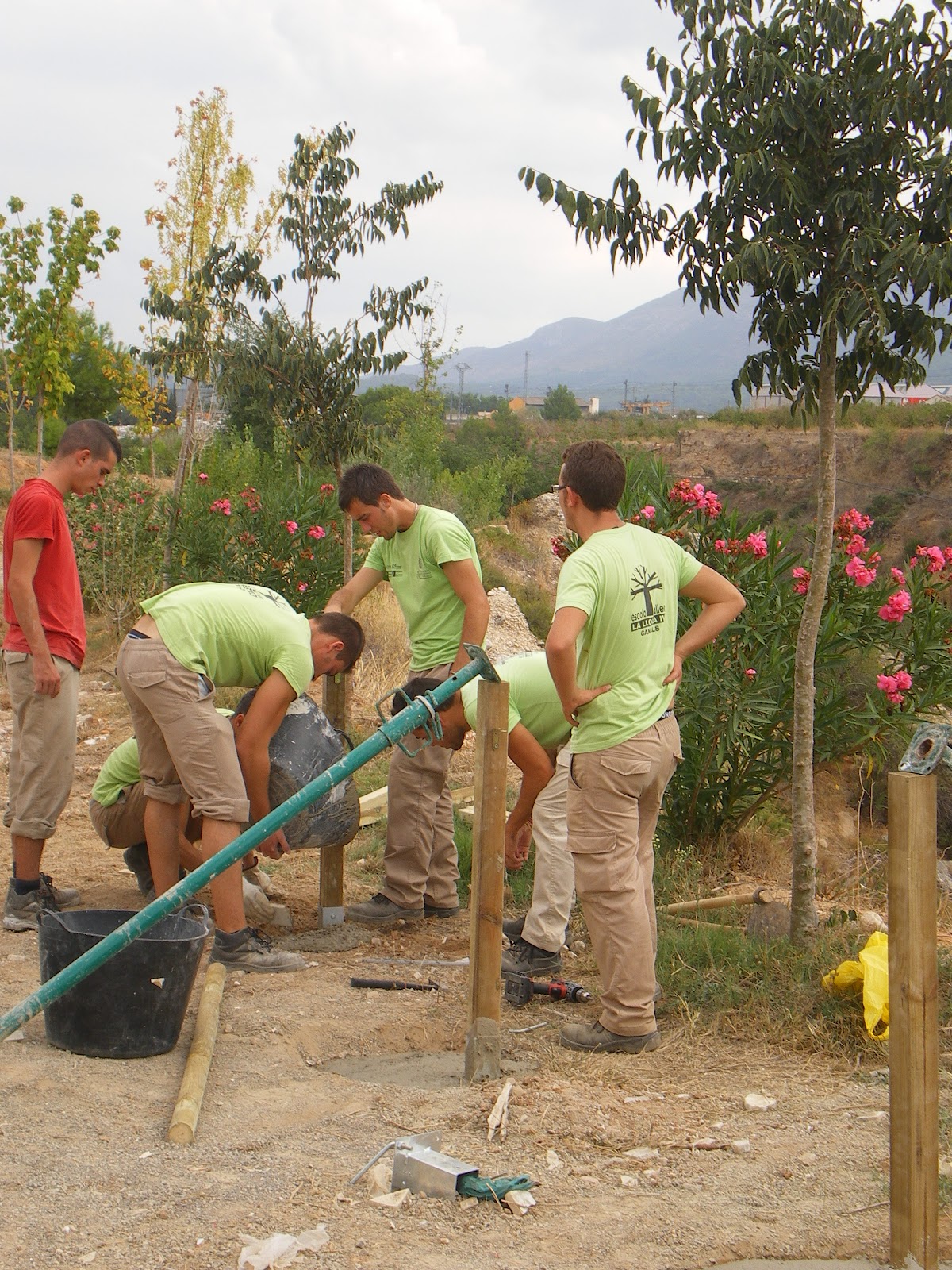NUEVA VALLA DE SEGURIDAD EN LA TIRA DEL REY ~ Escuela Taller La Lloca