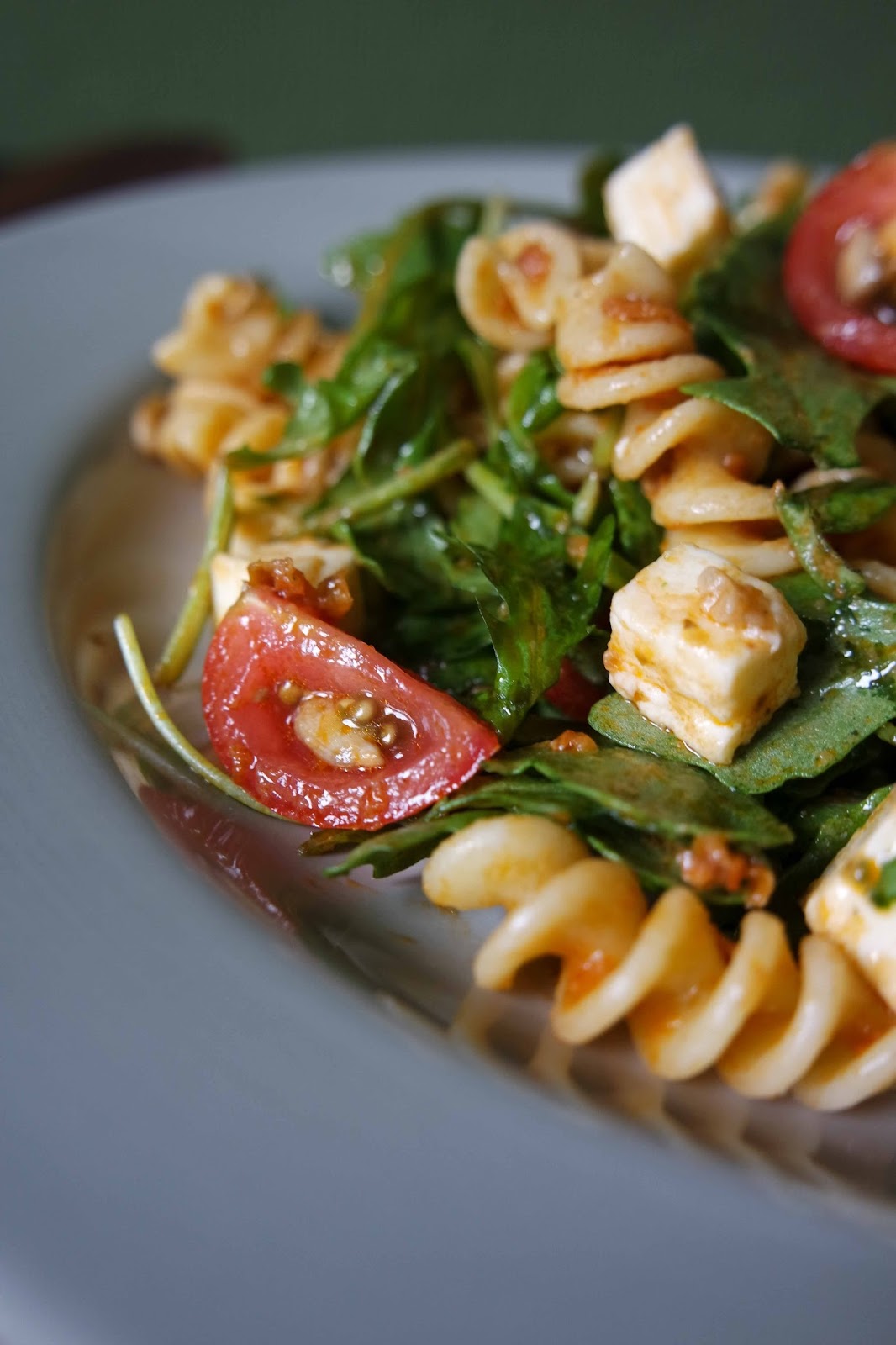 Gallerphot: spaghettisalat mit pesto