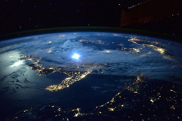 Italia Di Malam Hari Dari Angkasa Italia Di Malam Hari Dari Angkasa