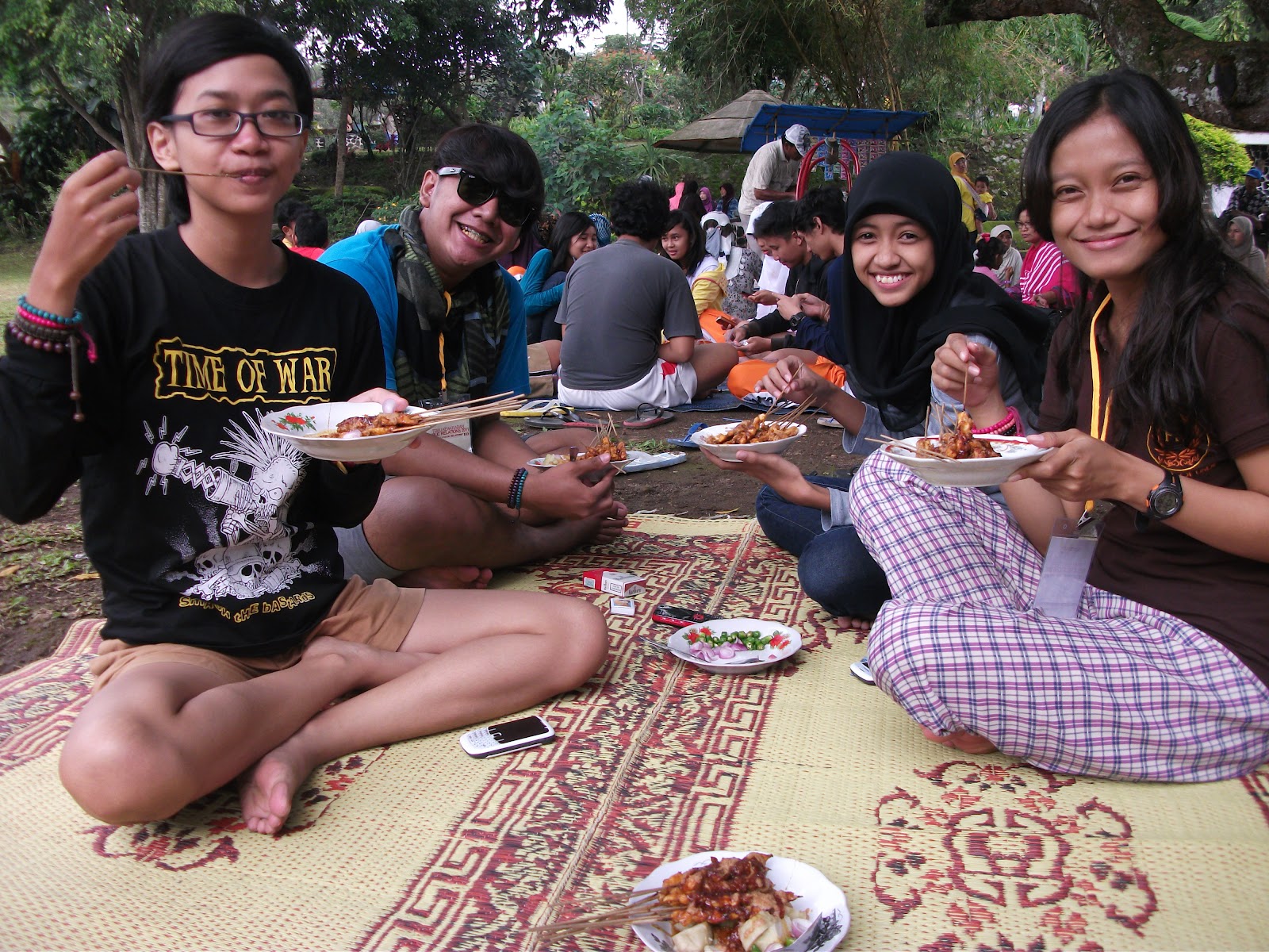 Gurihnya Sate Kelinci Bandungan — Sovialida