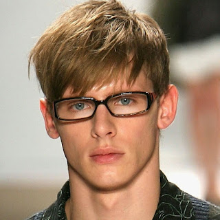 Ini Dia Model Rambut Pria Terpopuler 2017 Sesuai Dengan Bentuk Wajah Rambut yaitu salah satu bab dari badan yang sanggup membuat seseorang lebih bagus d Ini Dia Model Rambut Pria Terpopuler 2017 Sesuai Dengan Bentuk Wajah
