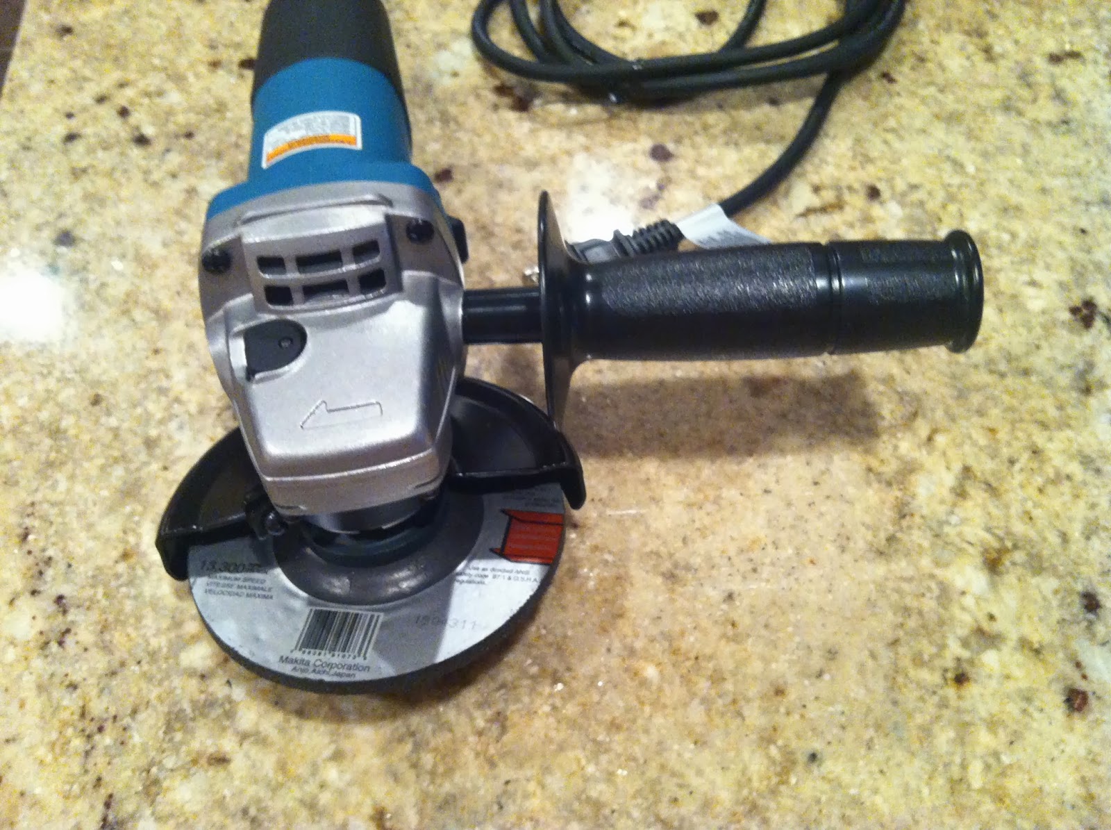 The Tool Review Guy Makita 9557NB 41/2Inch Angle Grinder