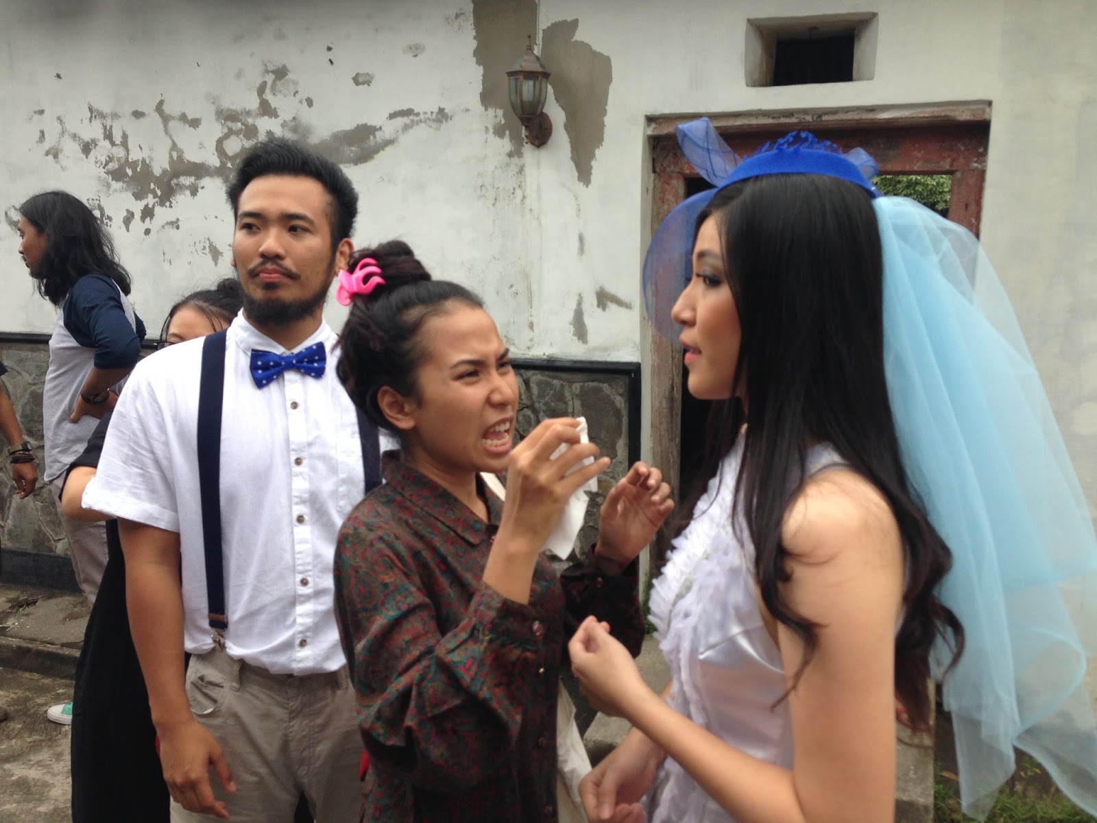 Whose camera. профессия фотограф. парень с камерой. фотоаппарат. оператор с камерой.