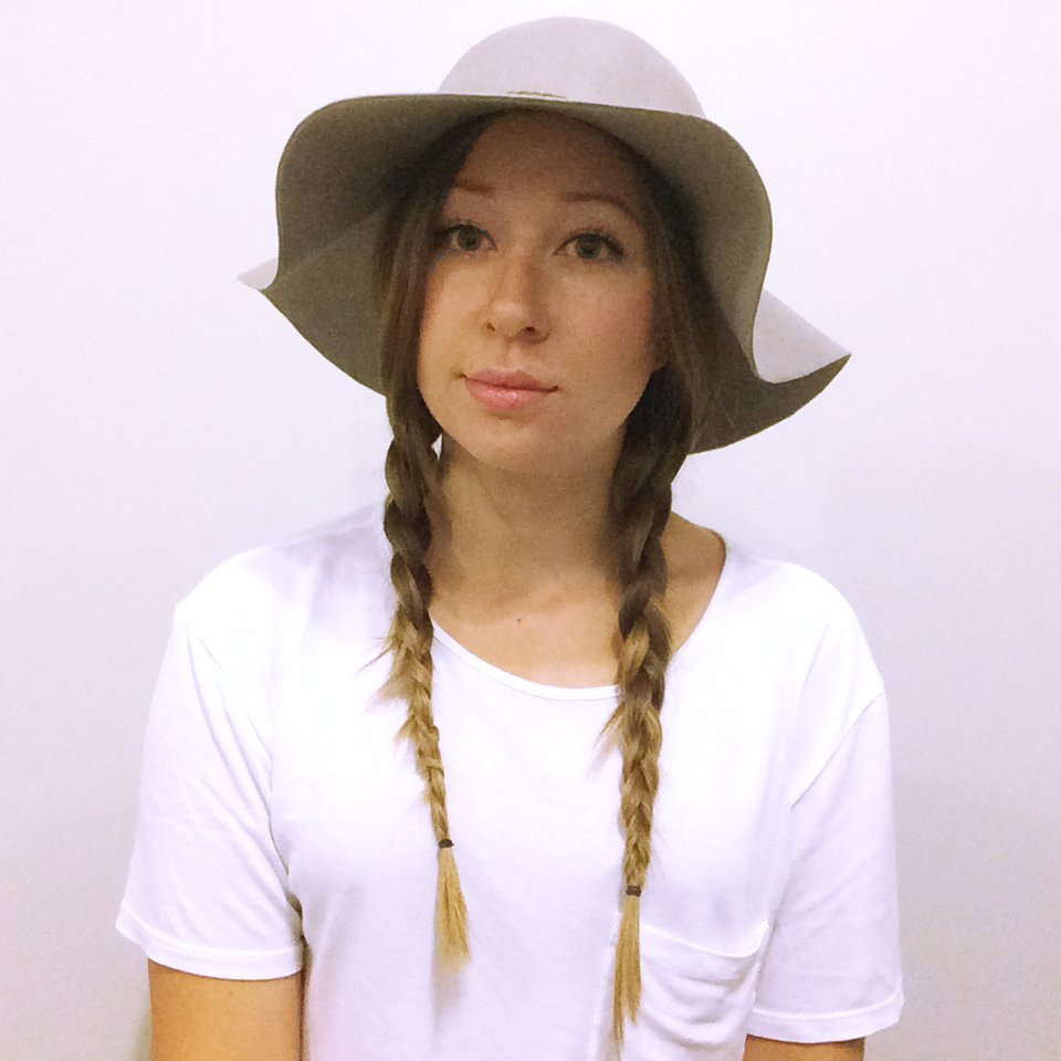 jacy joan Hair Hairstyles for Floppy Hats