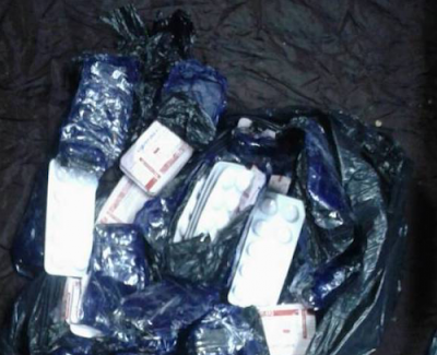 Photos: NDLEA arrest two drug traffickers at Lagos airport