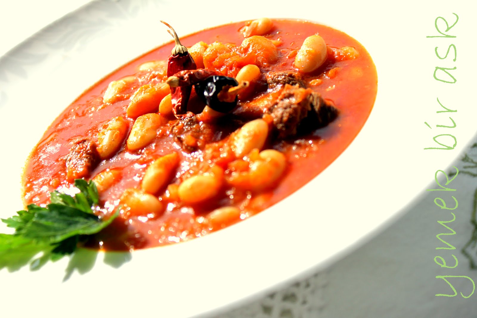 навар фасолевый вики. суп фасолевый дагестанский. турецкое блюдо из фасоли. фуль фуль. каша из красной фасоли.