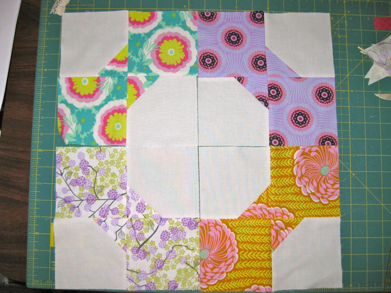 piecefullife bow tie quilt block tutorial