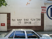 NOCHE DE PAZ. No hay paz. sin dar amor. Foto: Lourdes Lavaque