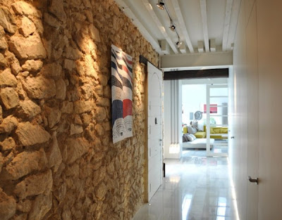 Marzua: Convertir una casa habitada en un showroom interactivo; la