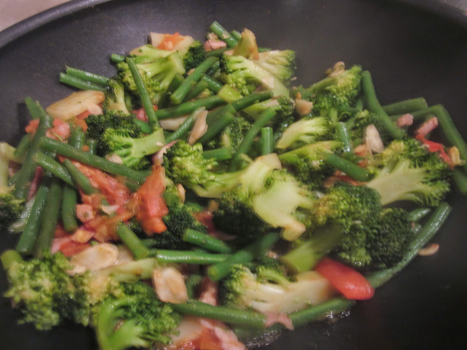 Better Belly Burst! Bacon and vegetable stir fry