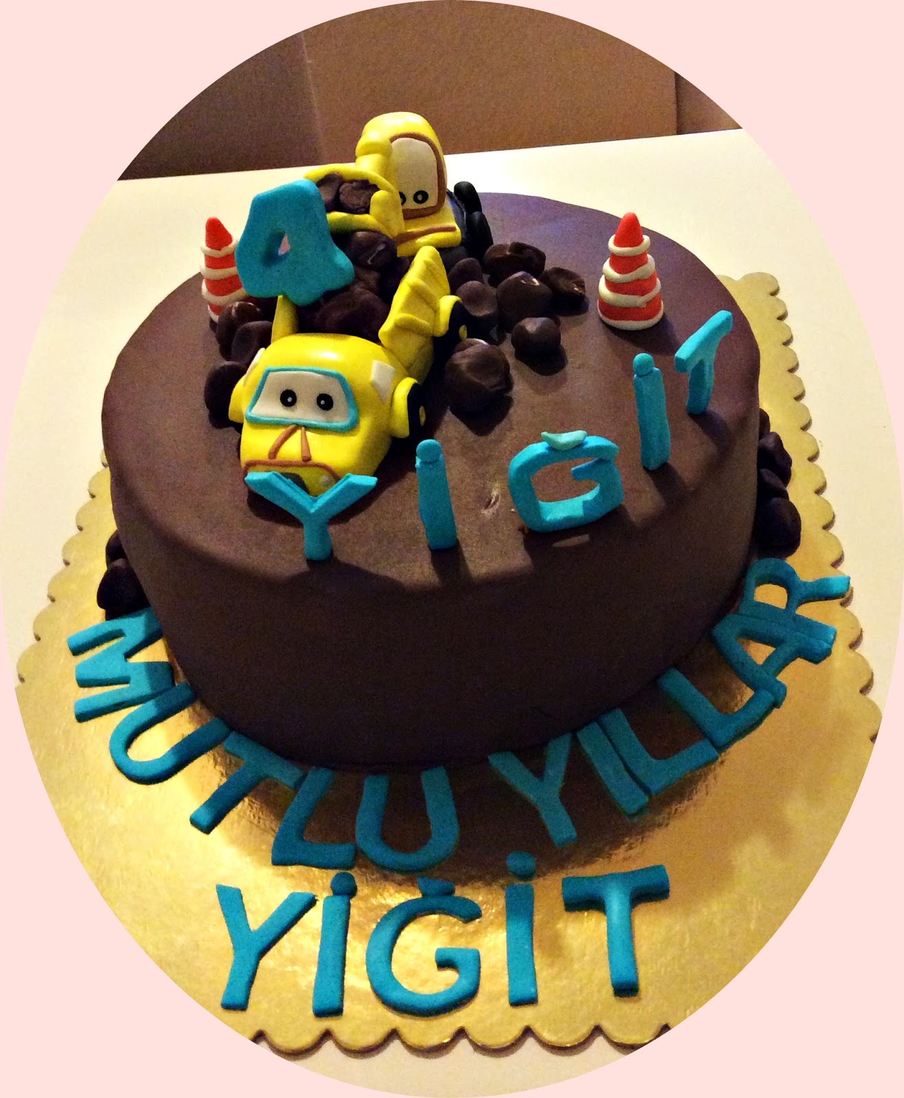 Kordelya Butik Pasta Beşiktaş Yiğit 4 yaşında..