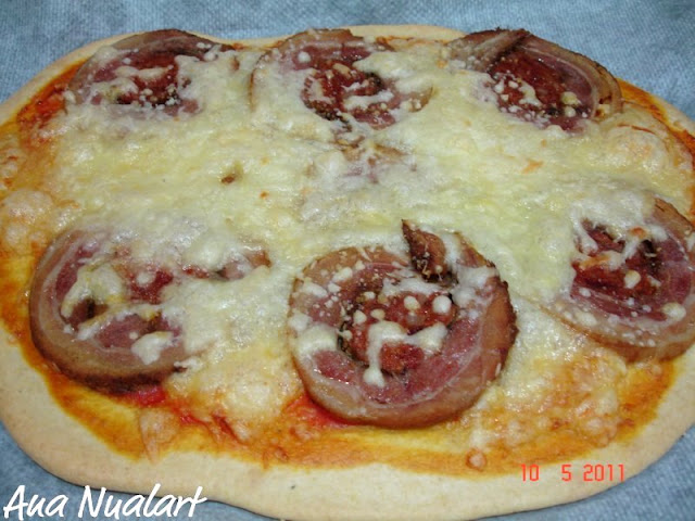  PIZZA DE RELLENO CORIPEÑO / BATIDO DE FRESONES 