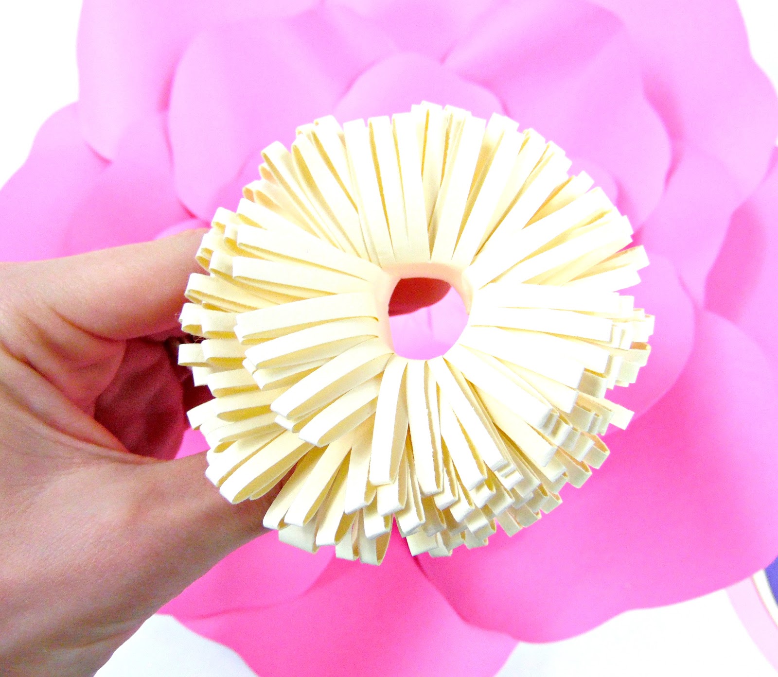 Paper Flower Centers 5 Ways to Make Centers for Giant Flowers