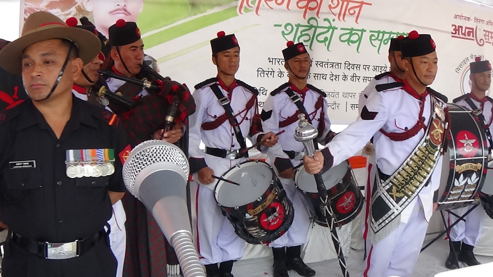 Mhow Ki Khabrein... Blogposts from Mhow (MP); India Pipes and Drums