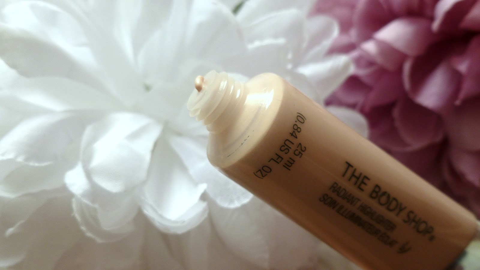 The Body Shop Radiant Highlighter Mammaful Zo Beauty, Fashion, Lifestyle