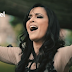 Confira o clipe "Unção de atos" da cantora Clebiane
