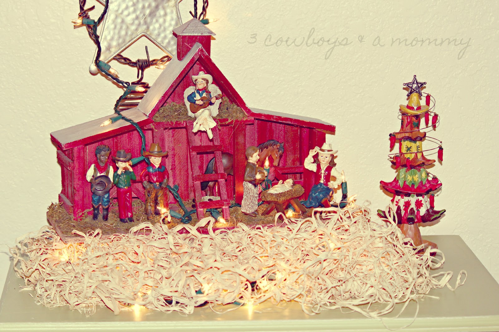 3 Cowboys and a mommy 2012 Christmas Tour of Homes