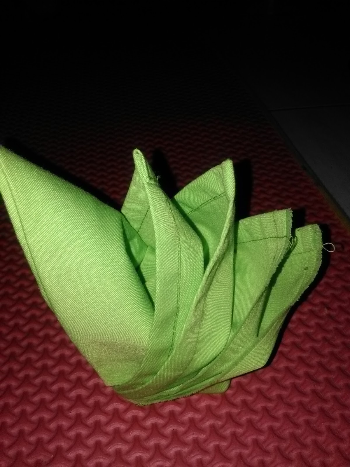 Berbagi Lipatan napkin(folding napkin) dasar