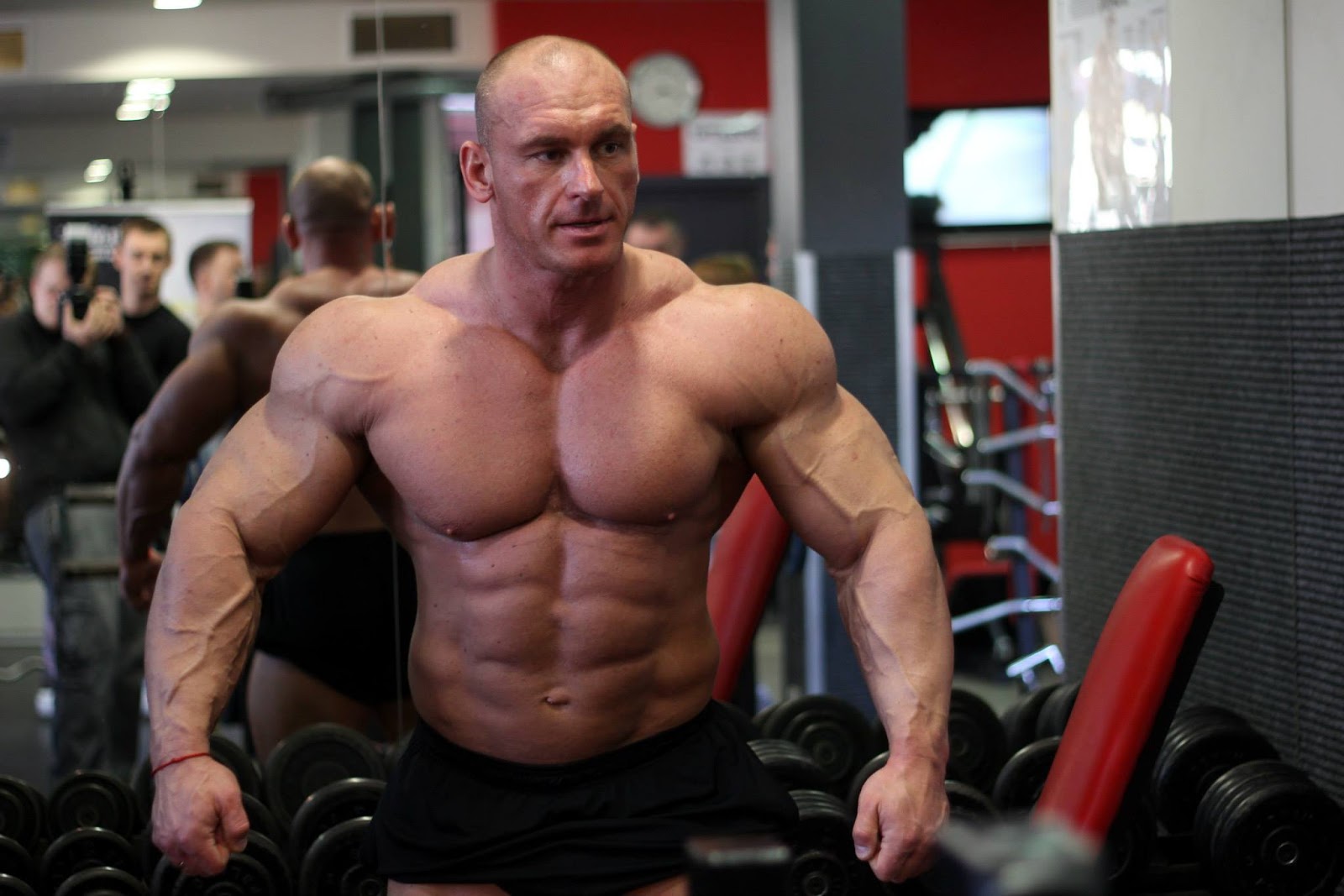 Muscle Lover Polish SuperHeavyweight bodybuilder Marek Olejniczak