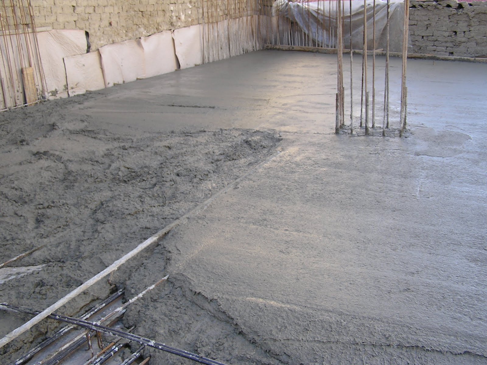 EDIFICIO SKY TOWER - LA PAZ: Vaciado de Losa Sotano 1