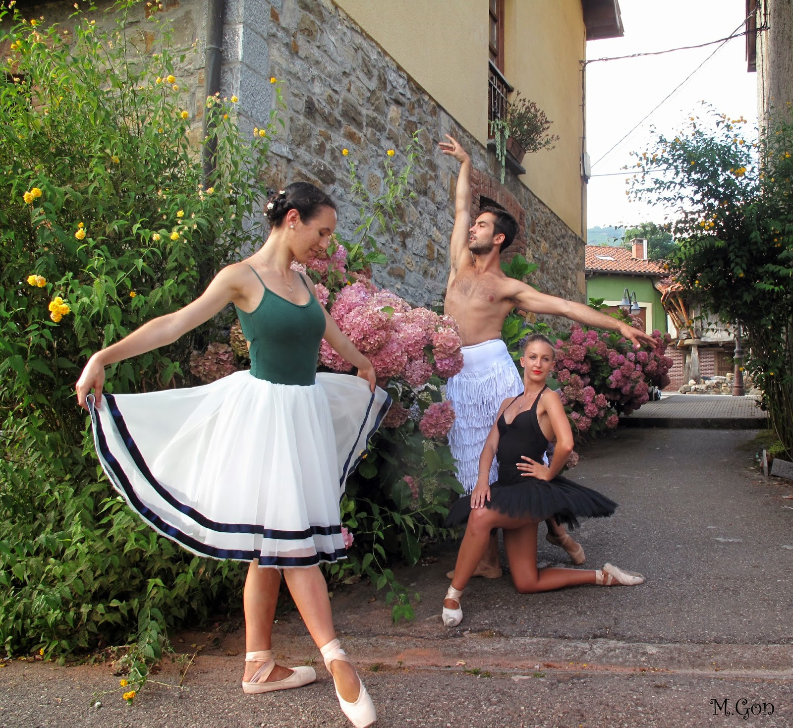 Country ballerinas