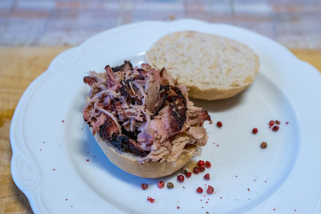 Pulled Pork aus dem Char-Broil Bullet Smoker 19