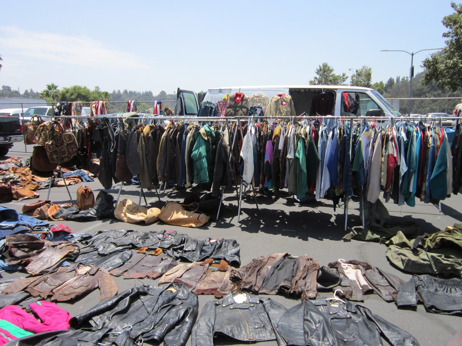 toni-s-vintage-trips-rose-bowl-flea-market-in-pasadena-ca